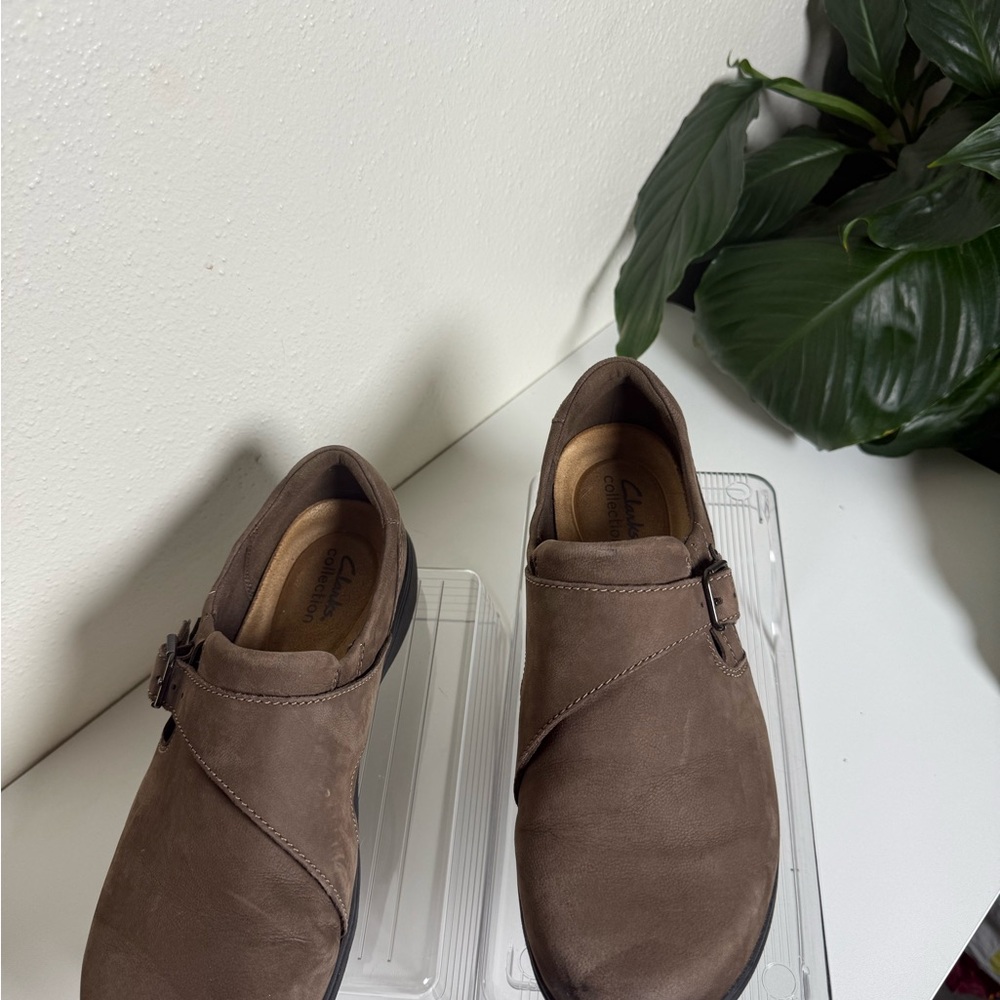 Clarks women Brown Leather Loafers - Picture 5 of 10